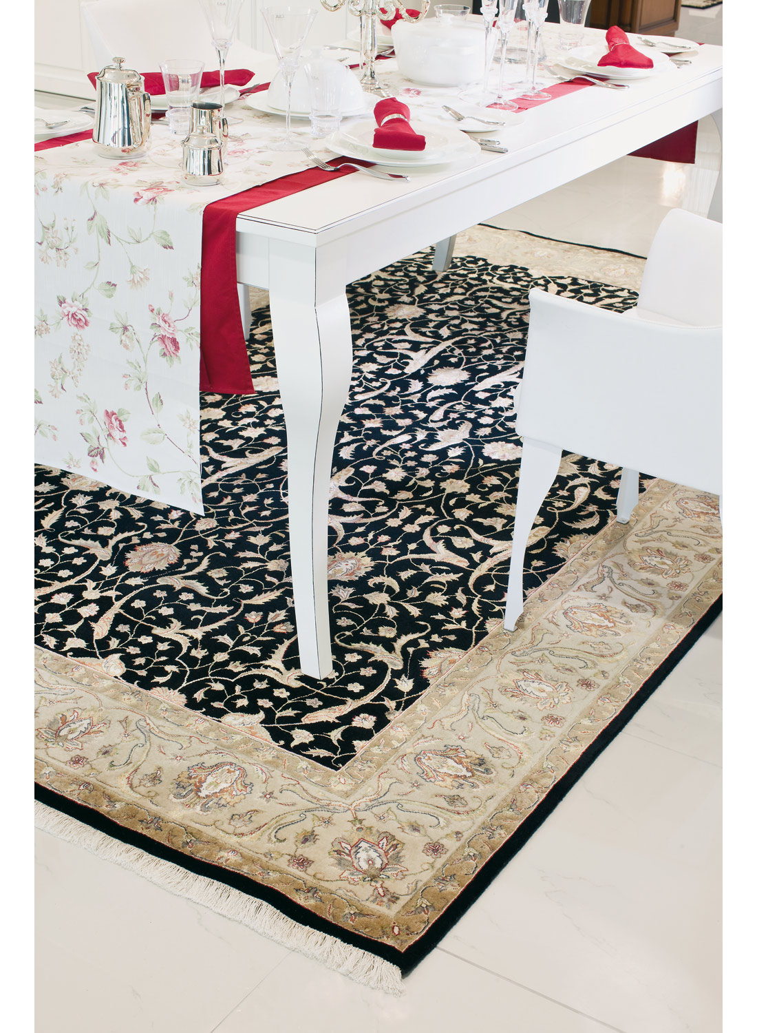 Tapis CHAMPA BEGAM noir 250x300 Unamourdetapis