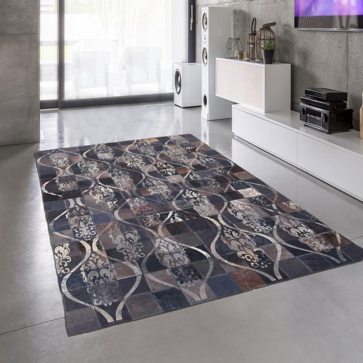 Tapis peau de vache AURELIA, kilim fait main — vue 3
