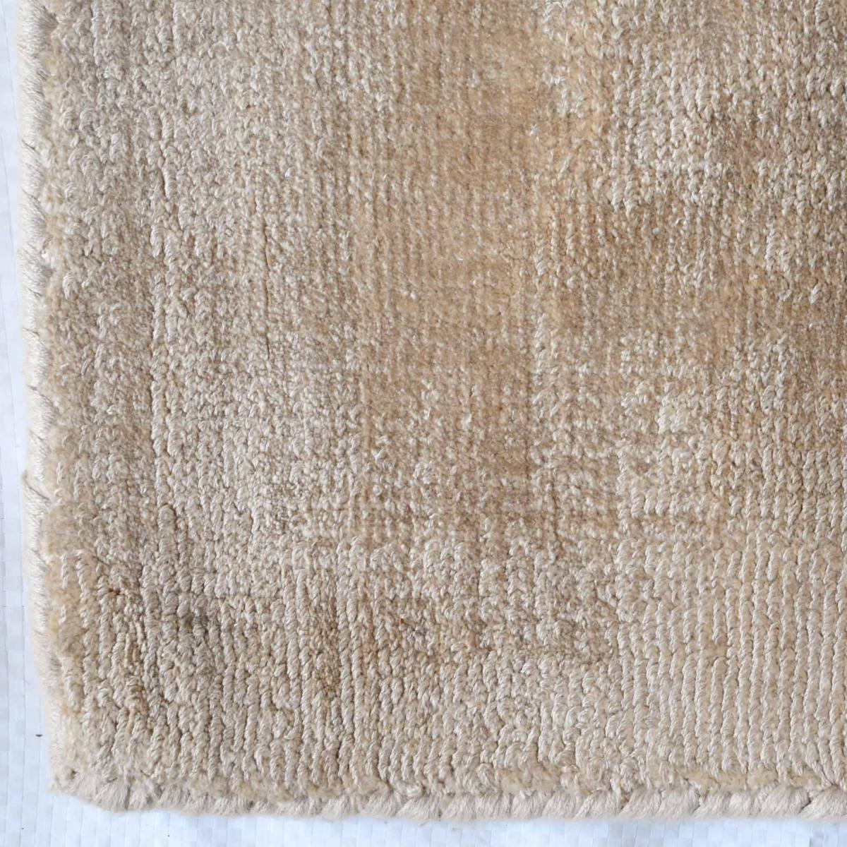 Tapis salon et chambre fait à la main en viscose motif uni NEO + — vue 6