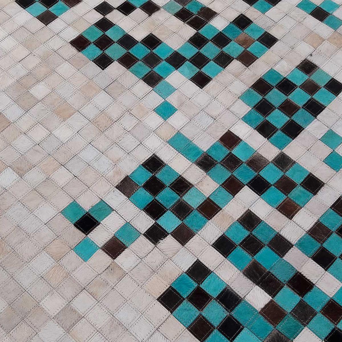 Tapis peau de vache DIMEDE, kilim fait main — vue 6