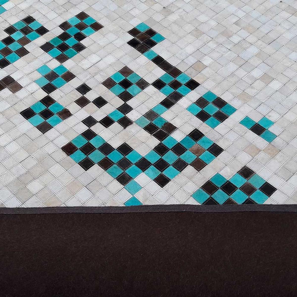 Tapis peau de vache DIMEDE, kilim fait main — vue 5