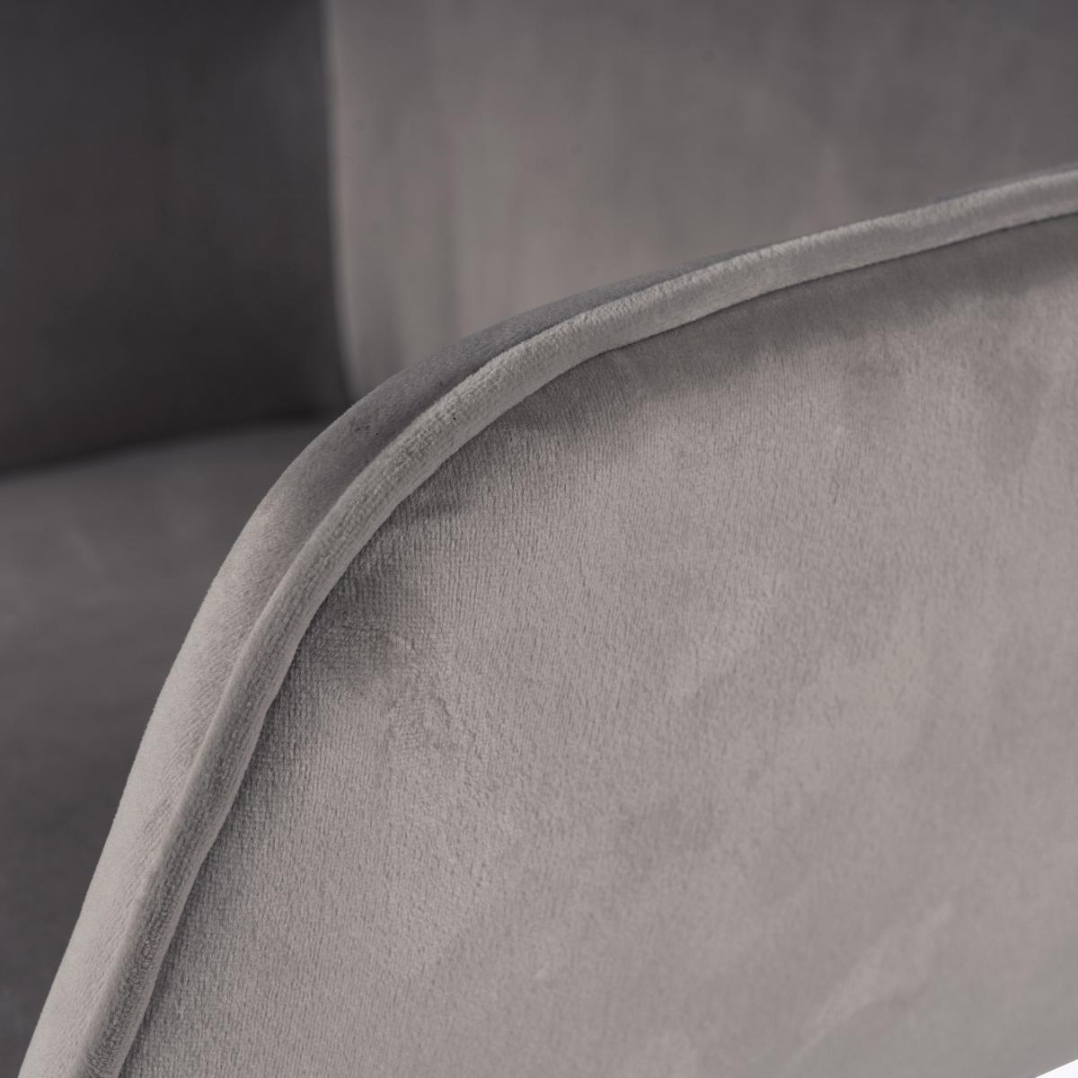 Fauteuil semi artisanal en velours AJE