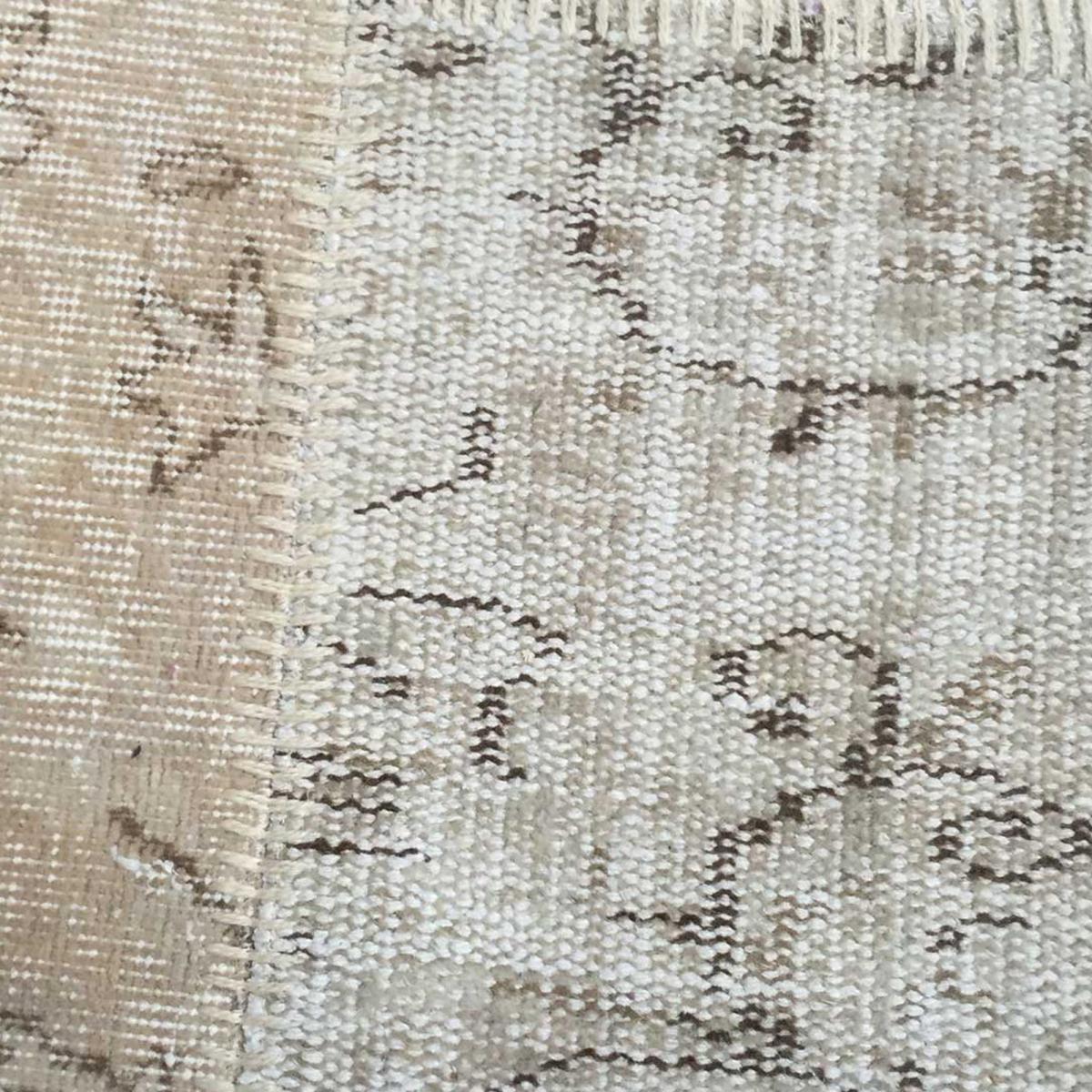 Tapis chambre fait main en laine motif traditionnel — vue 5