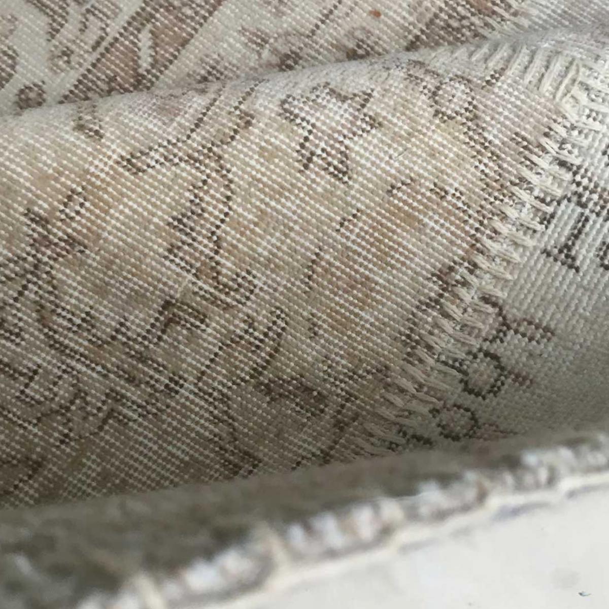 Tapis chambre fait main en laine motif traditionnel — vue 6