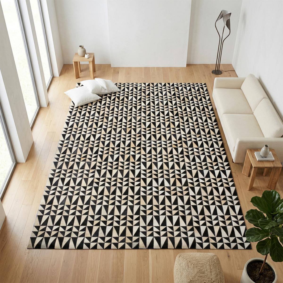 Tapis en peau de vache kilm LITTLETRI, fait à la main — vue 3
