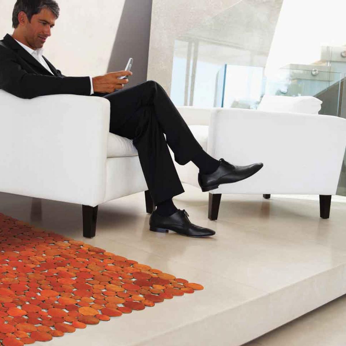 Tapis peau de vache RODEO, kilim fait main — vue 6