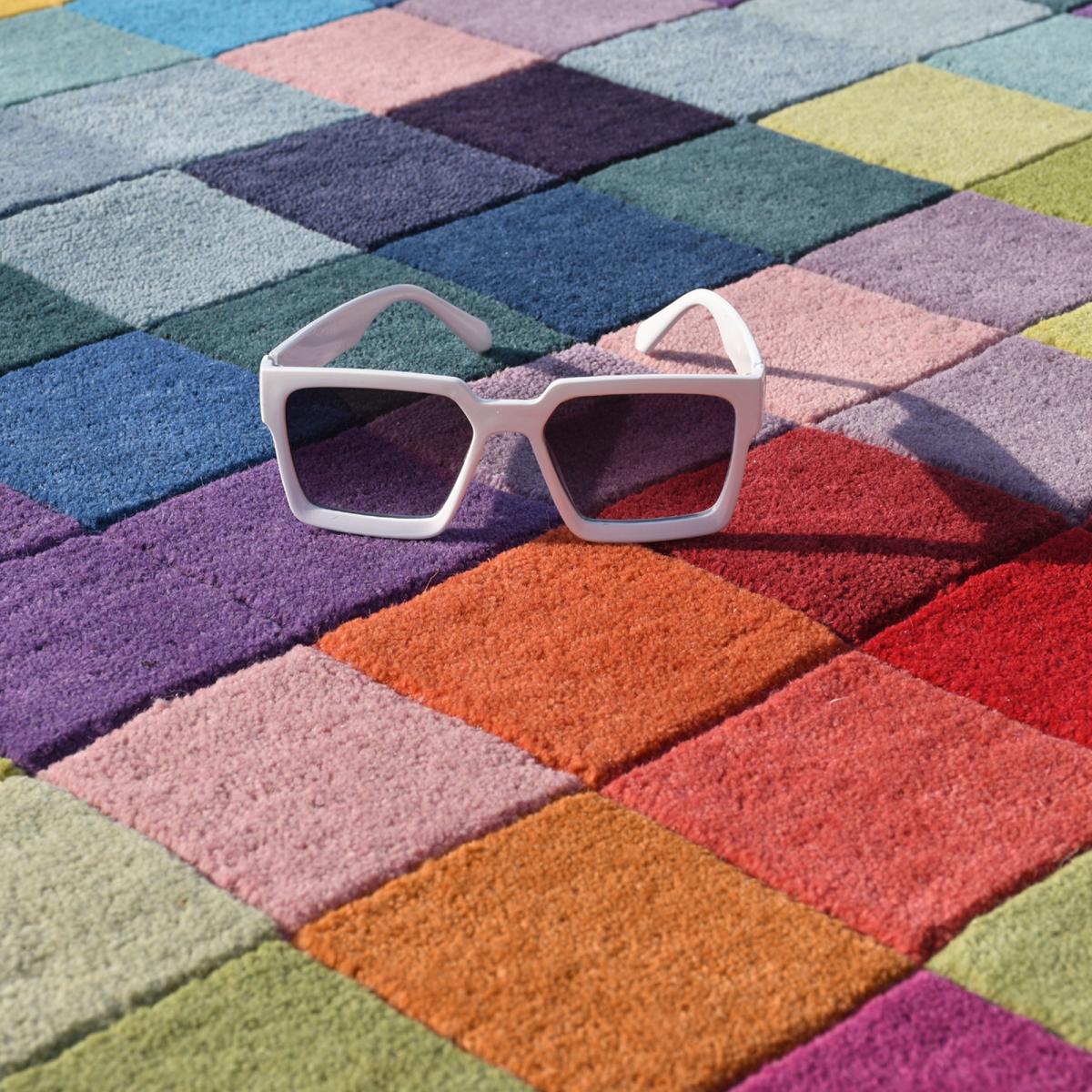 Tapis salon et chambre fait main en laine motif damier AXEL — vue 5