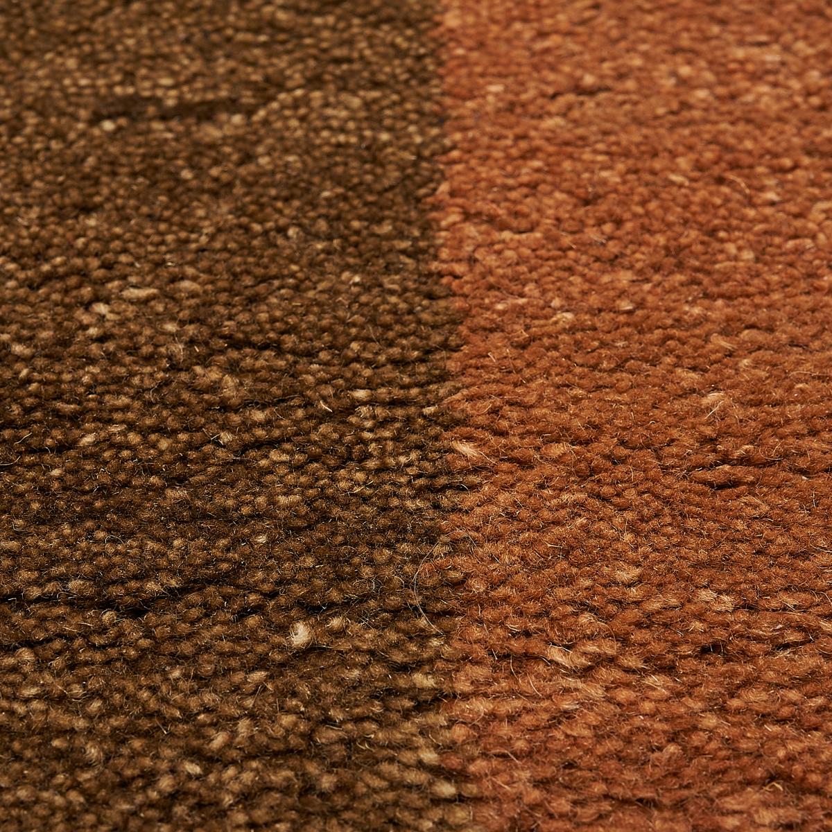 Tapis chambre fait main en laine motif géométrique CULTIVATE — vue 5