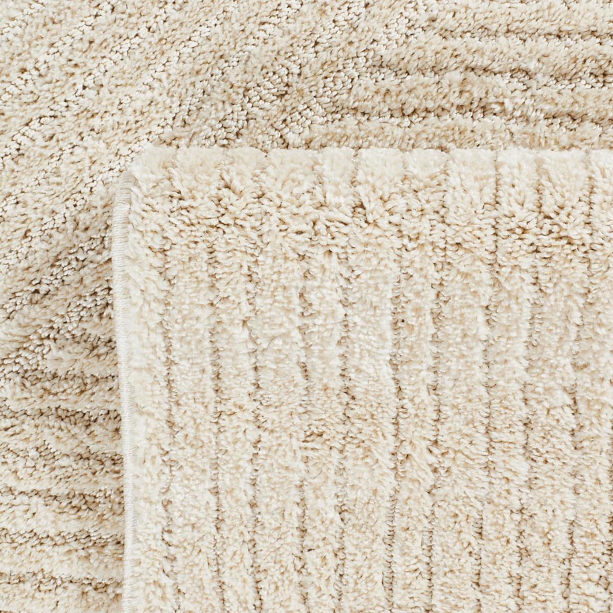 Tapis salon et chambre tissé motif géométrique ELEGANCE C — vue 4