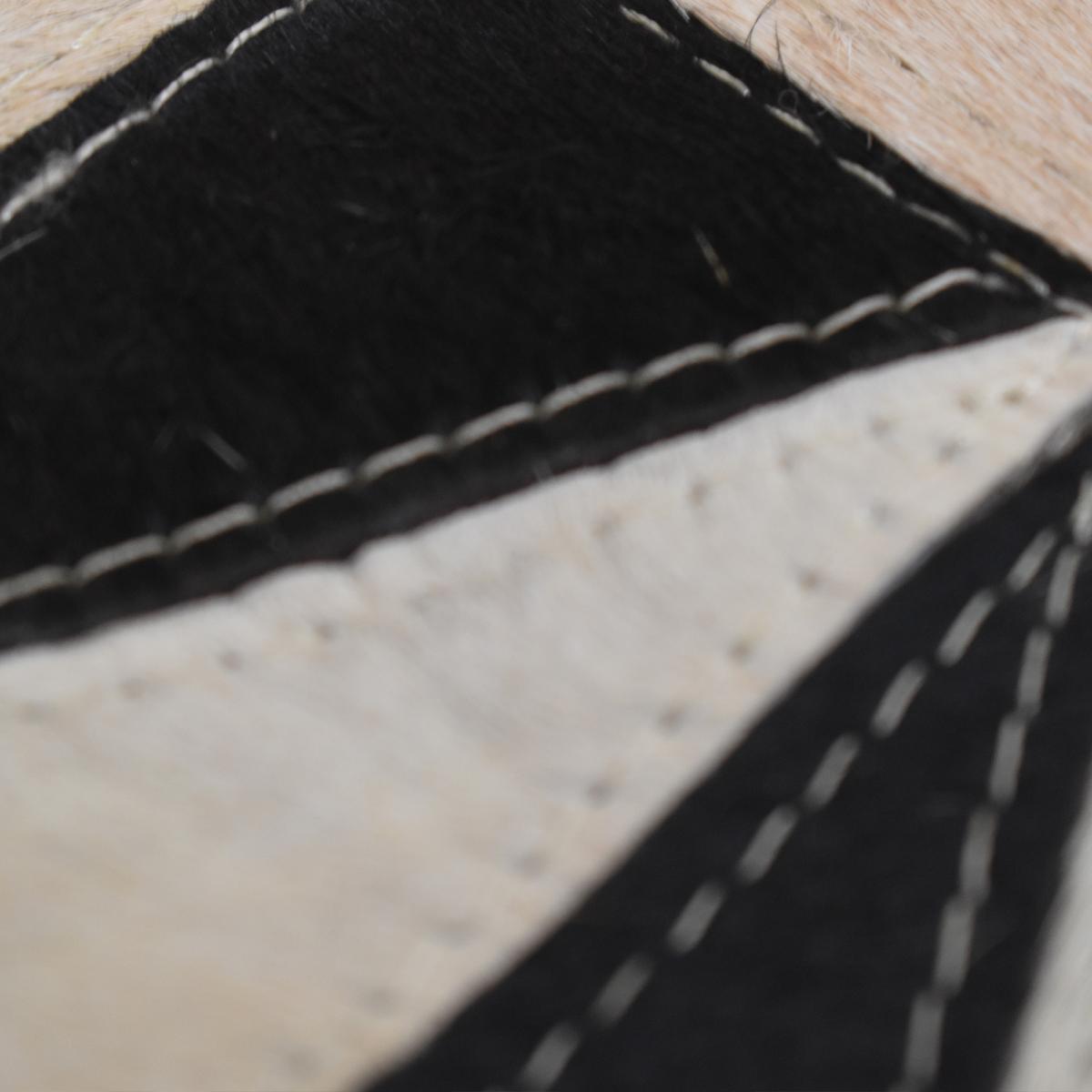 Tapis en peau de vache kilm LITTLETRI, fait à la main — vue 5