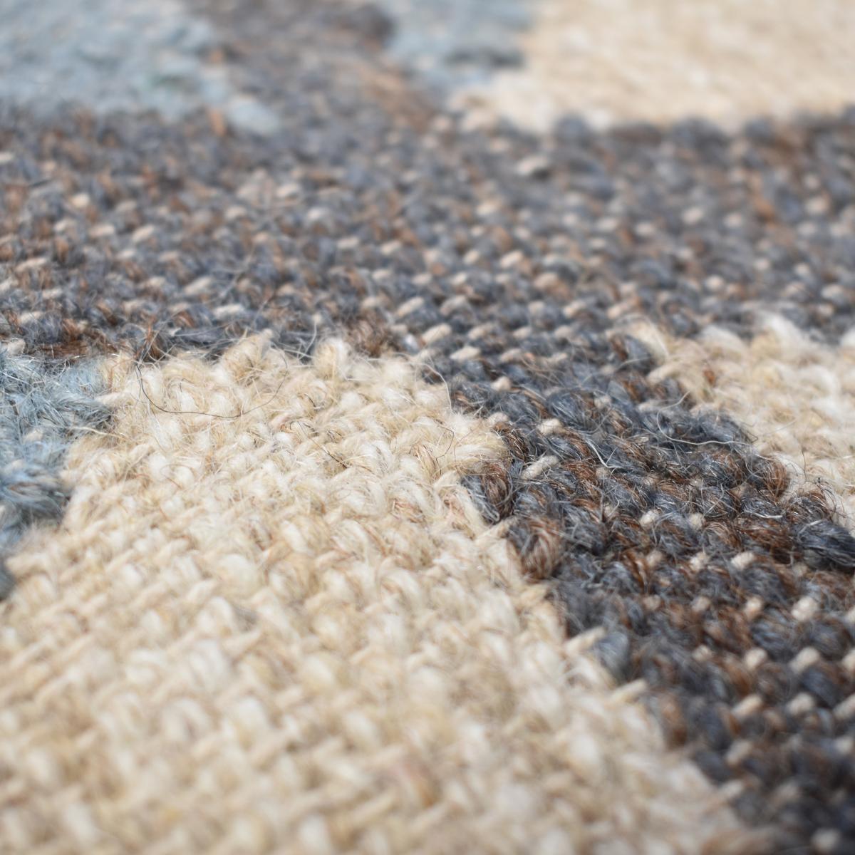 Tapis kilim BLANBLEU, fait à la main en laine motif géométrique — vue 6