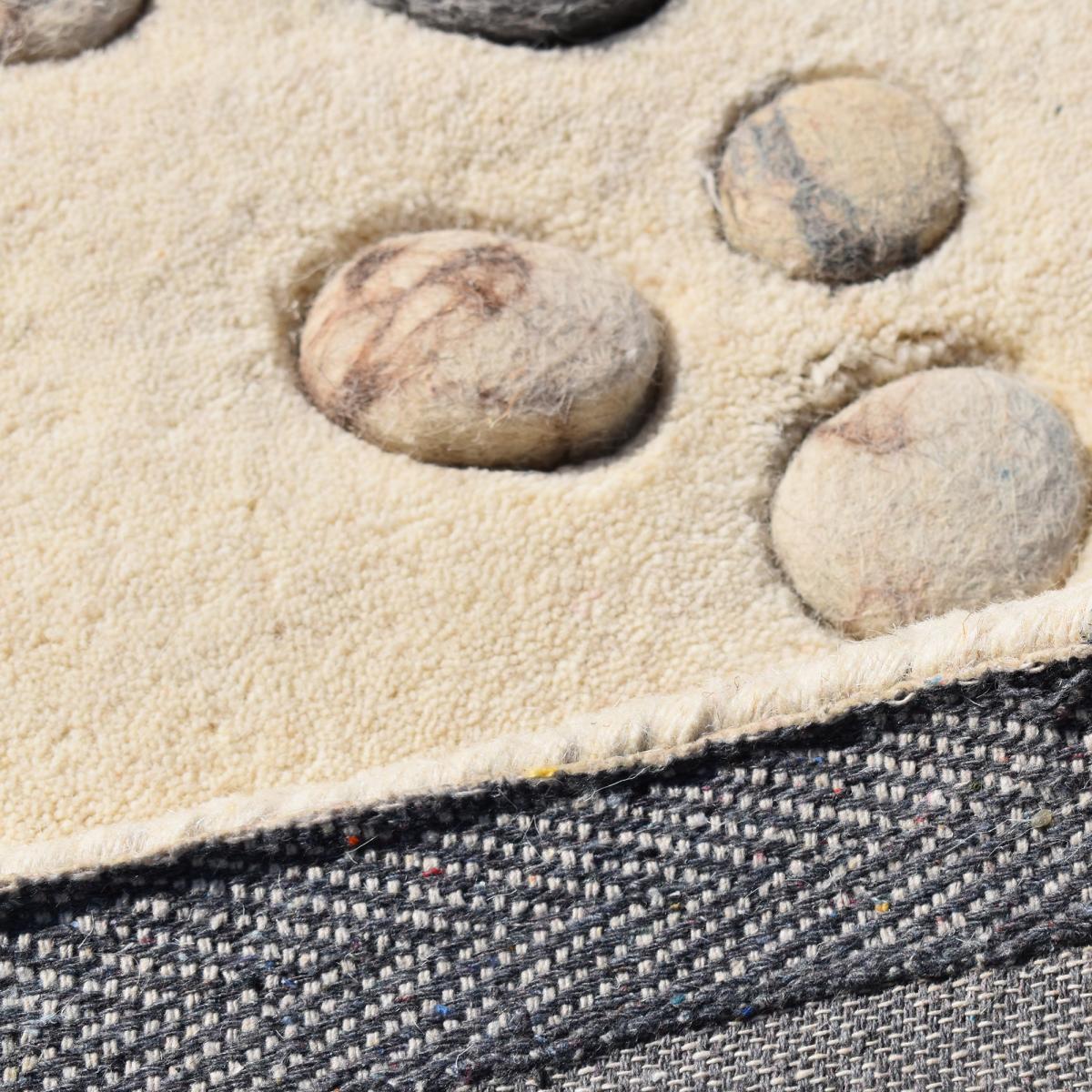 Tapis salon et chambre fait à la main en laine motif simple NOSTRAL — vue 4