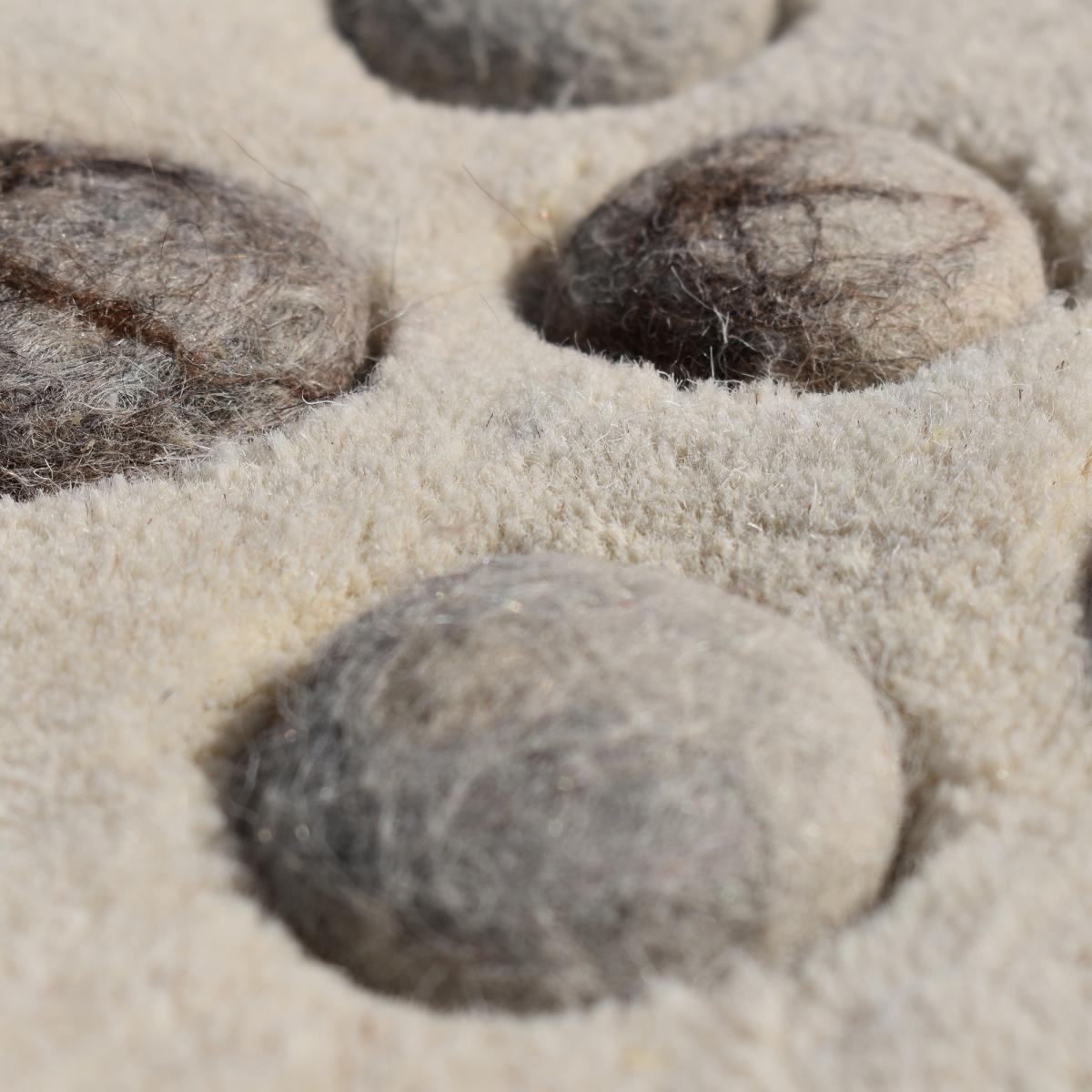 Tapis salon et chambre fait à la main en laine motif simple NOSTRAL — vue 6