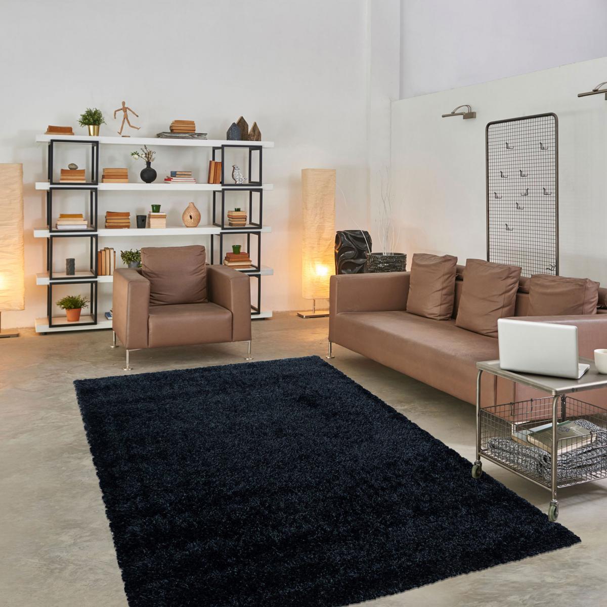 Tapis longs poils shaggy tissé motif uni UNI A — vue 3