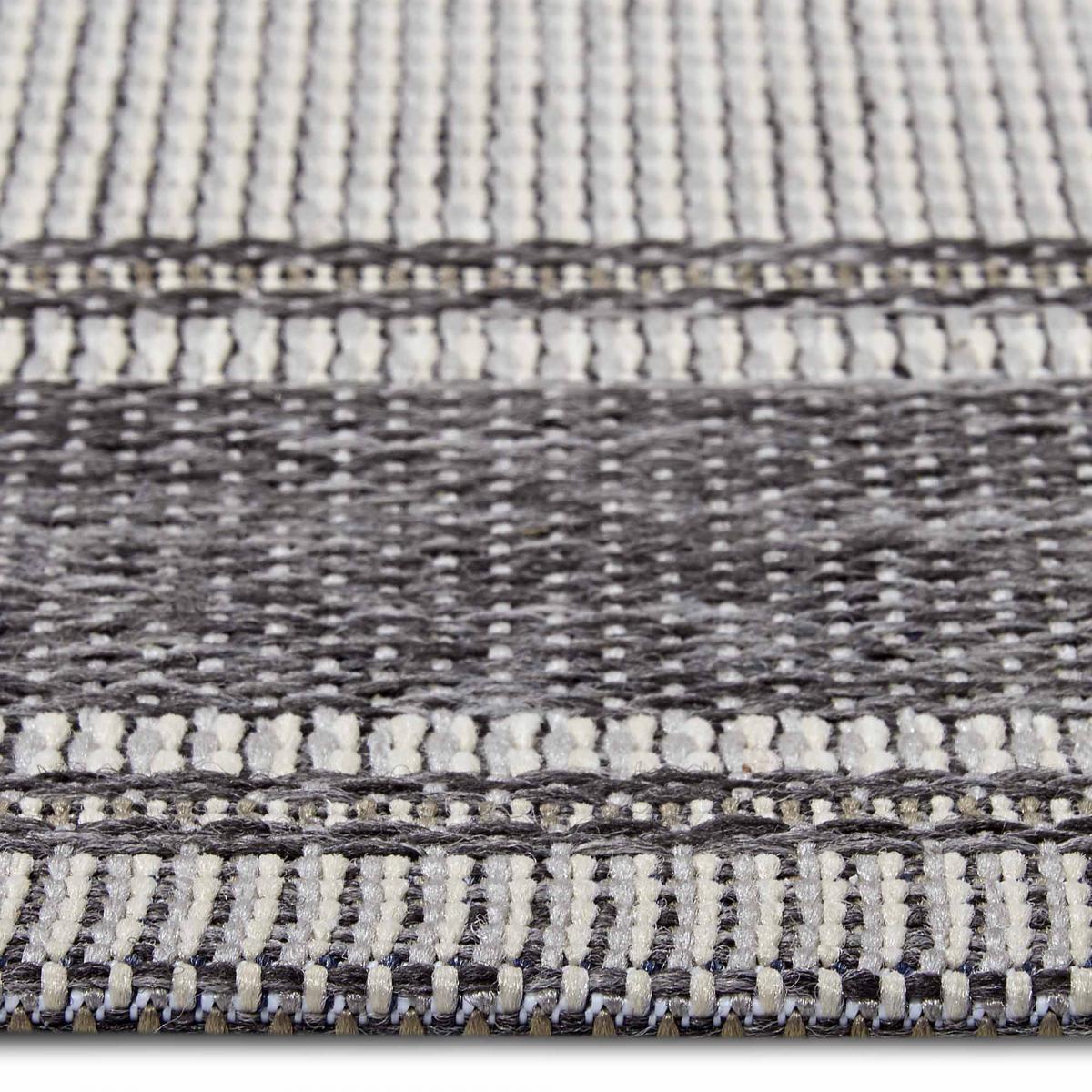 Tapis exterieur, motif géométrique kilim, structure résistante, CAST — vue 5