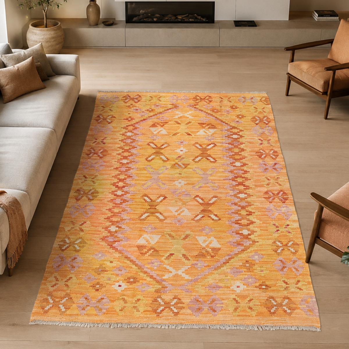 Tapis kilim au motif ethnique, tissé à plat en laine naturelle — vue 3